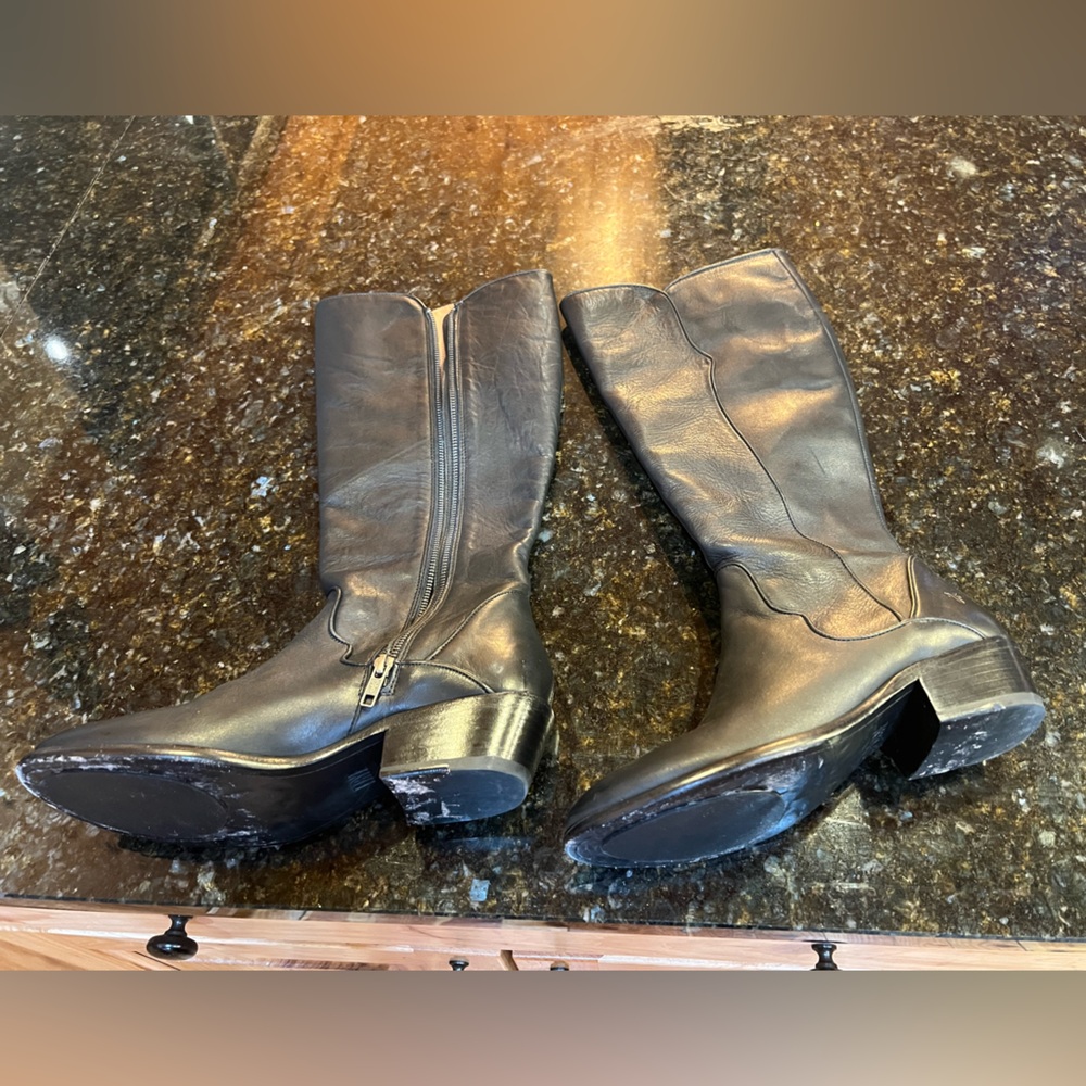 Frye tall boots 8 1/2